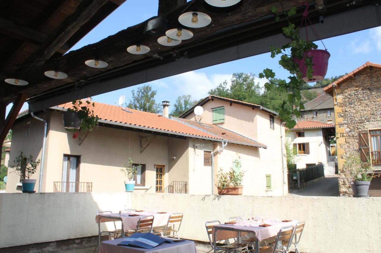 Hôtel Restaurant Le Saint Clément Exterior foto